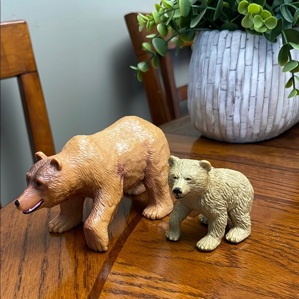 Terra by Battat Light Brown Grizzly Bear & Cub Toy Figures Safari Zoo Animals